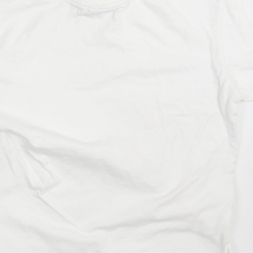 Brand and care label for Banner boys’ white basic t-shirt, size 9-10, years