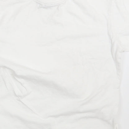 Brand and care label for Banner boys’ white basic t-shirt, size 9-10, years