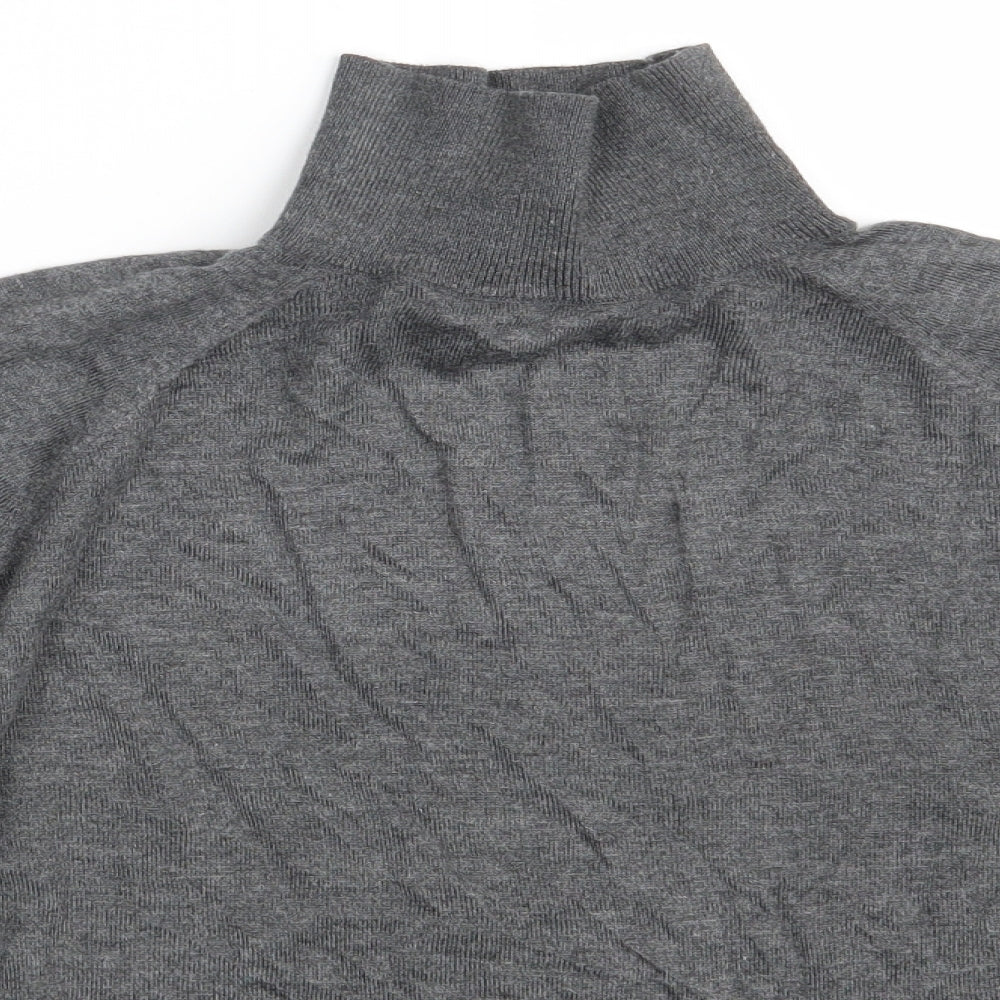 Close-up detail of Zara women’s grey pullover sweatshirt, size M