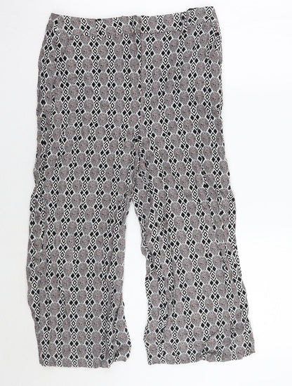 Womens UK Size 10 NEXT Regular Fit Cropped White Trousers
