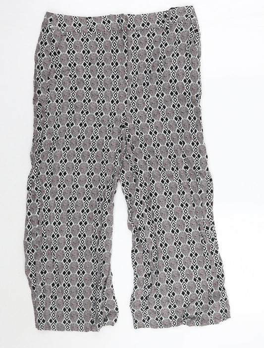 Womens UK Size 10 NEXT Regular Fit Cropped White Trousers