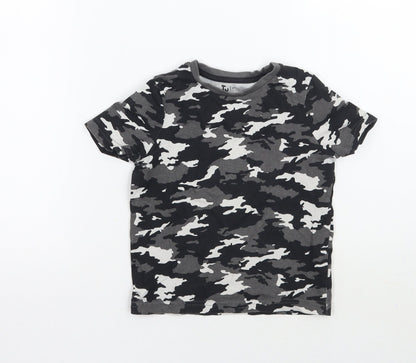 Additional front view of Tu boys’ grey camouflage basic t-shirt, size 3, years