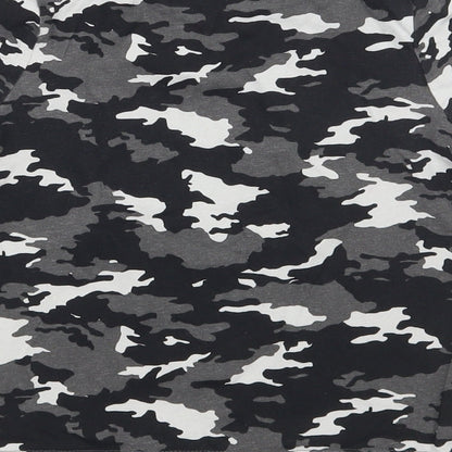 Brand and care label for Tu boys’ grey camouflage basic t-shirt, size 3, years