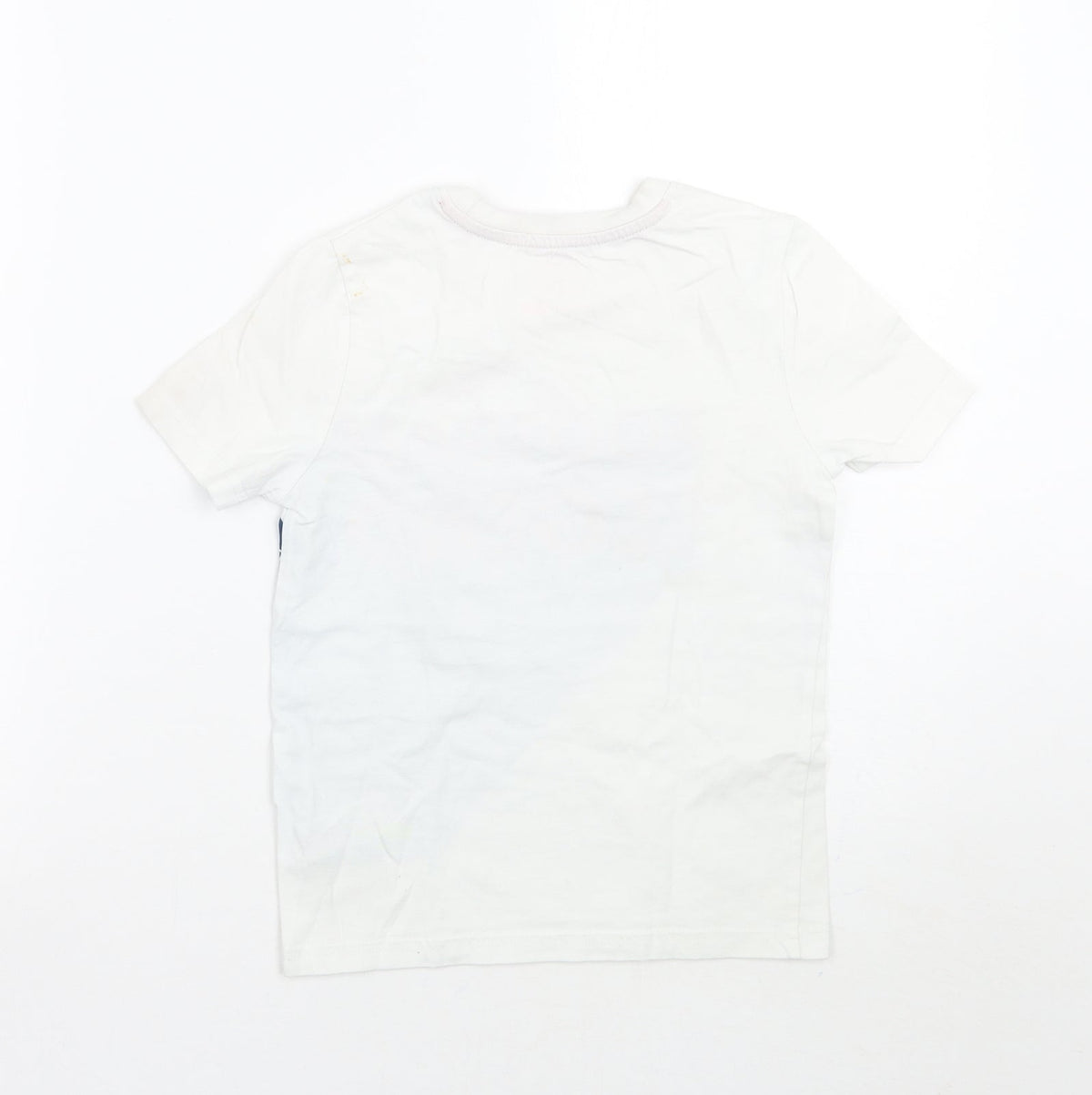 Back view of F&F boys’ white basic t-shirt, size 7, years