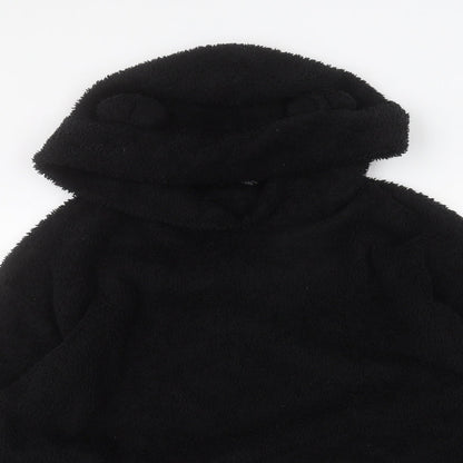 Close-up detail of SHEIN women’s black pullover hoodie, size L