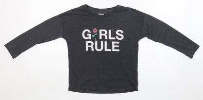 Front view of Next girls’ grey basic t-shirt, size 7, years