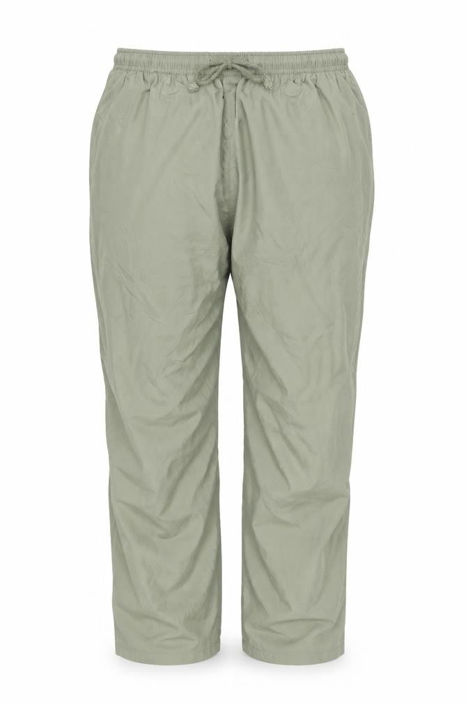 Front view of Amalina women’s green snow pants trousers, size UK 34, in, 29-inch leg
