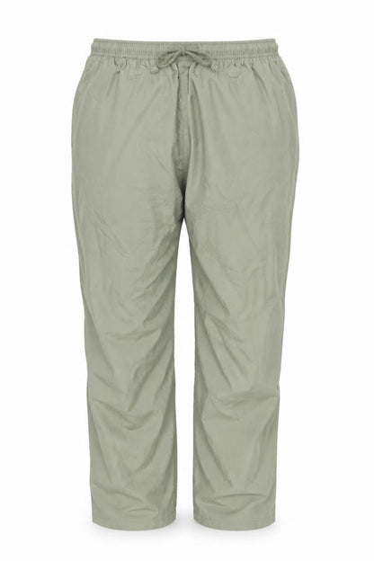 Front view of Amalina women’s green snow pants trousers, size UK 34, in, 29-inch leg