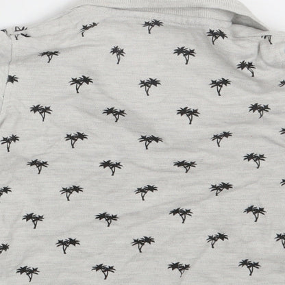 Brand and care label for Primark boys’ grey floral basic polo, size 12-18, months