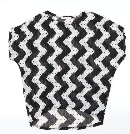 Additional front view of Sangbeini women’s black striped basic t-shirt, size XL