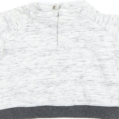 Brand and care label for F&F Baby Grey jumper, size 0-3, Months