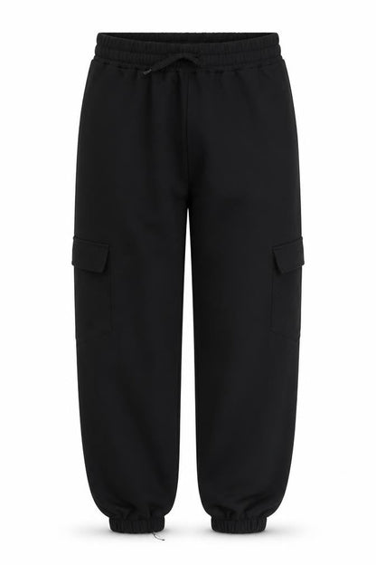 Front view of Boohoo women’s black sweatpants, size M, 22-inch leg