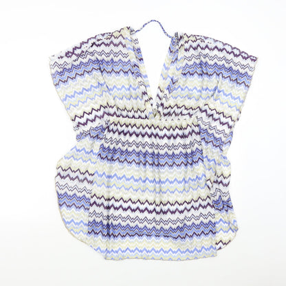 Additional front view of Elif women’s blue geometric basic blouse, size S