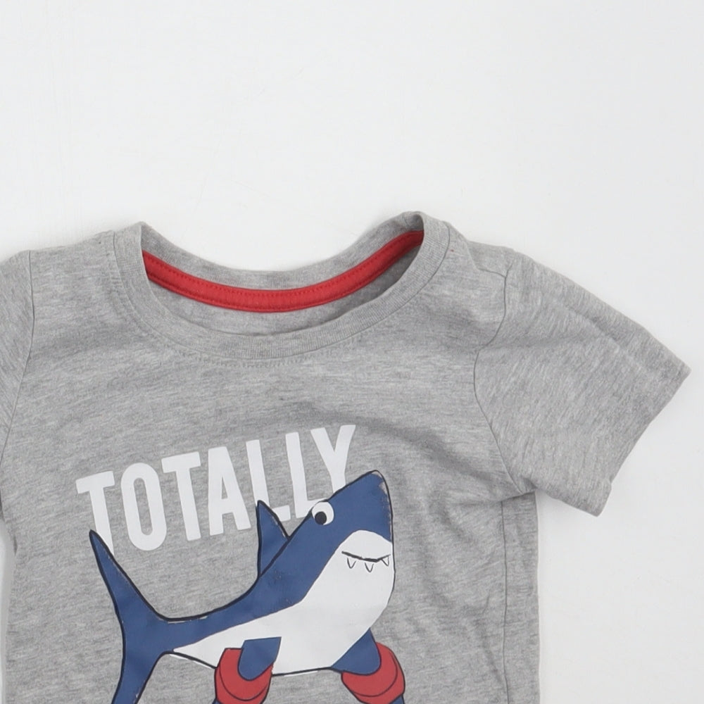Close-up detail of Primark Baby Grey Basic T-Shirt, size 12-18, Months