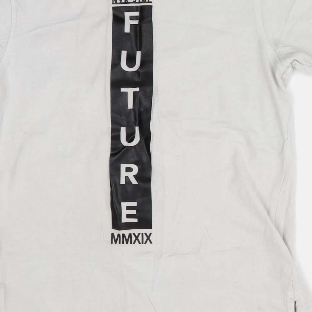 Brand and care label for George boys’ white basic t-shirt, size 8-9, years - future