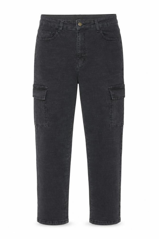 Front view of SHEIN women’s grey straight jeans, size L, 29-inch leg