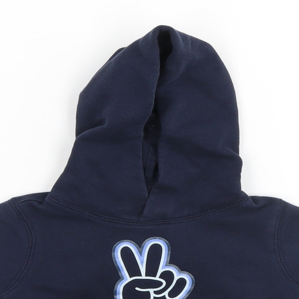 Close-up detail of Gap boys’ blue pullover hoodie, size 2, years - scissors