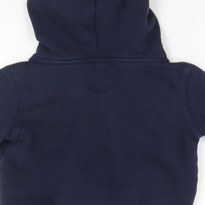 Brand and care label for Gap boys’ blue pullover hoodie, size 2, years - scissors