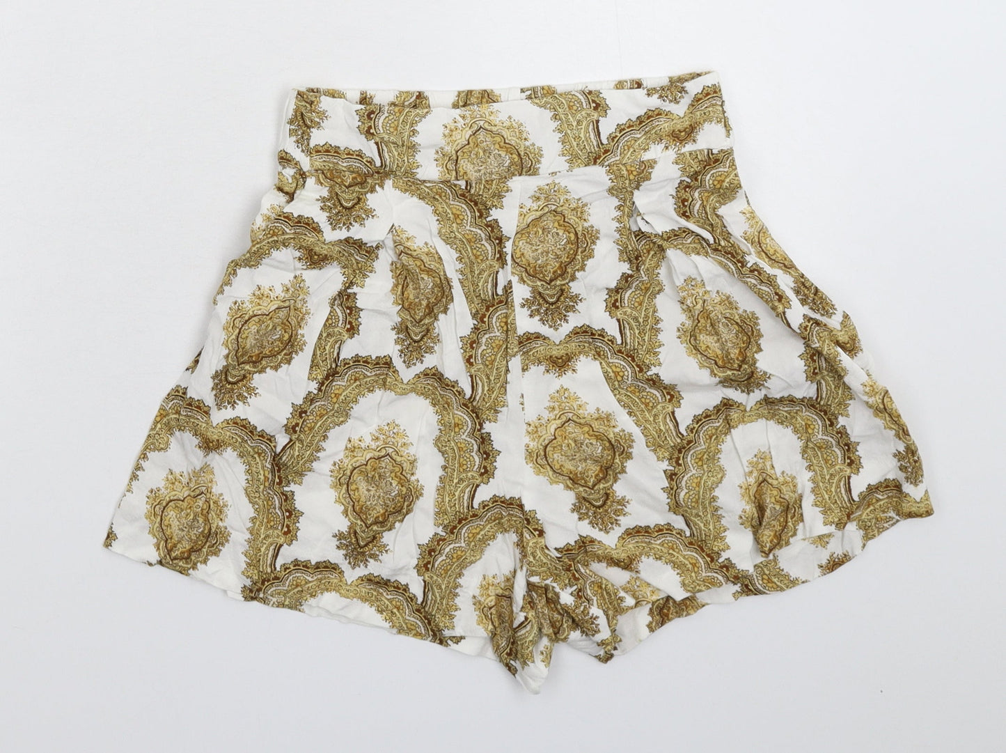 H&M Womens White   Hot Pants Shorts Size 6