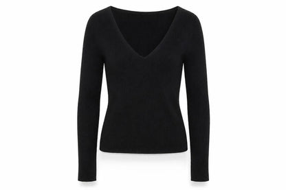 Front view of H&M girls’ black knit jumper, size S