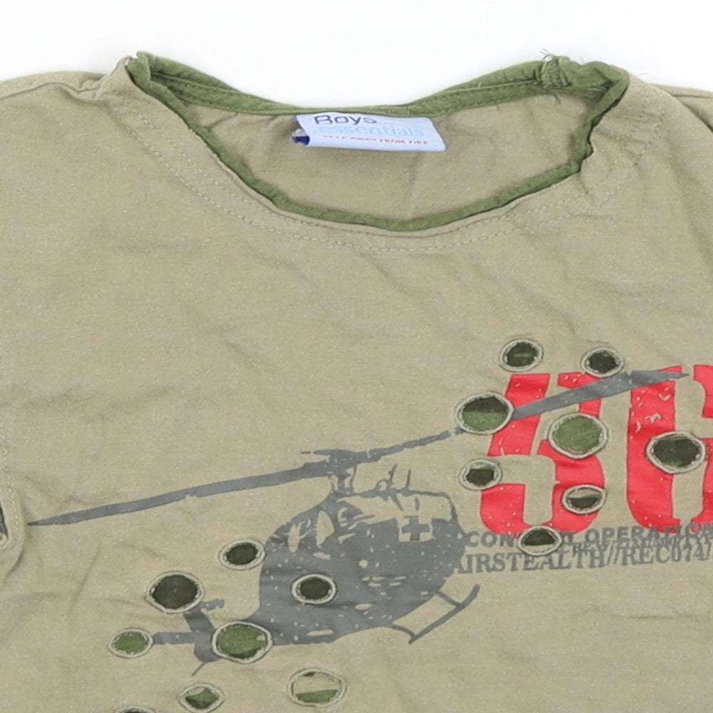 Close-up detail of boys’ essentials boys green basic t-shirt, size 4-5, years