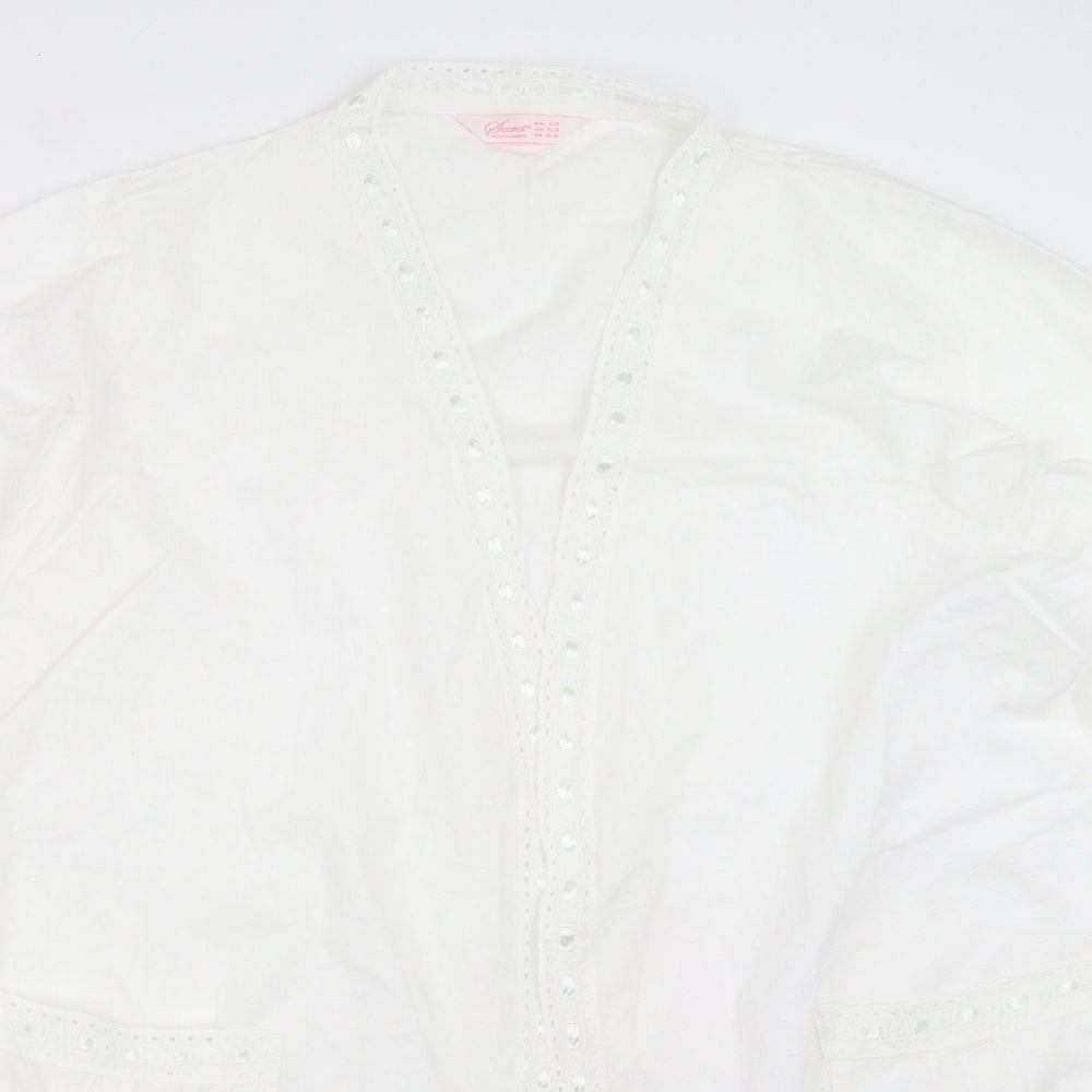 Close-up detail of Primark women’s white solid top robe, size UK 8