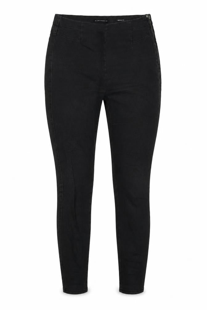 Front view of RESERVED women’s black skinny jeans, size UK 30, 30-inch leg