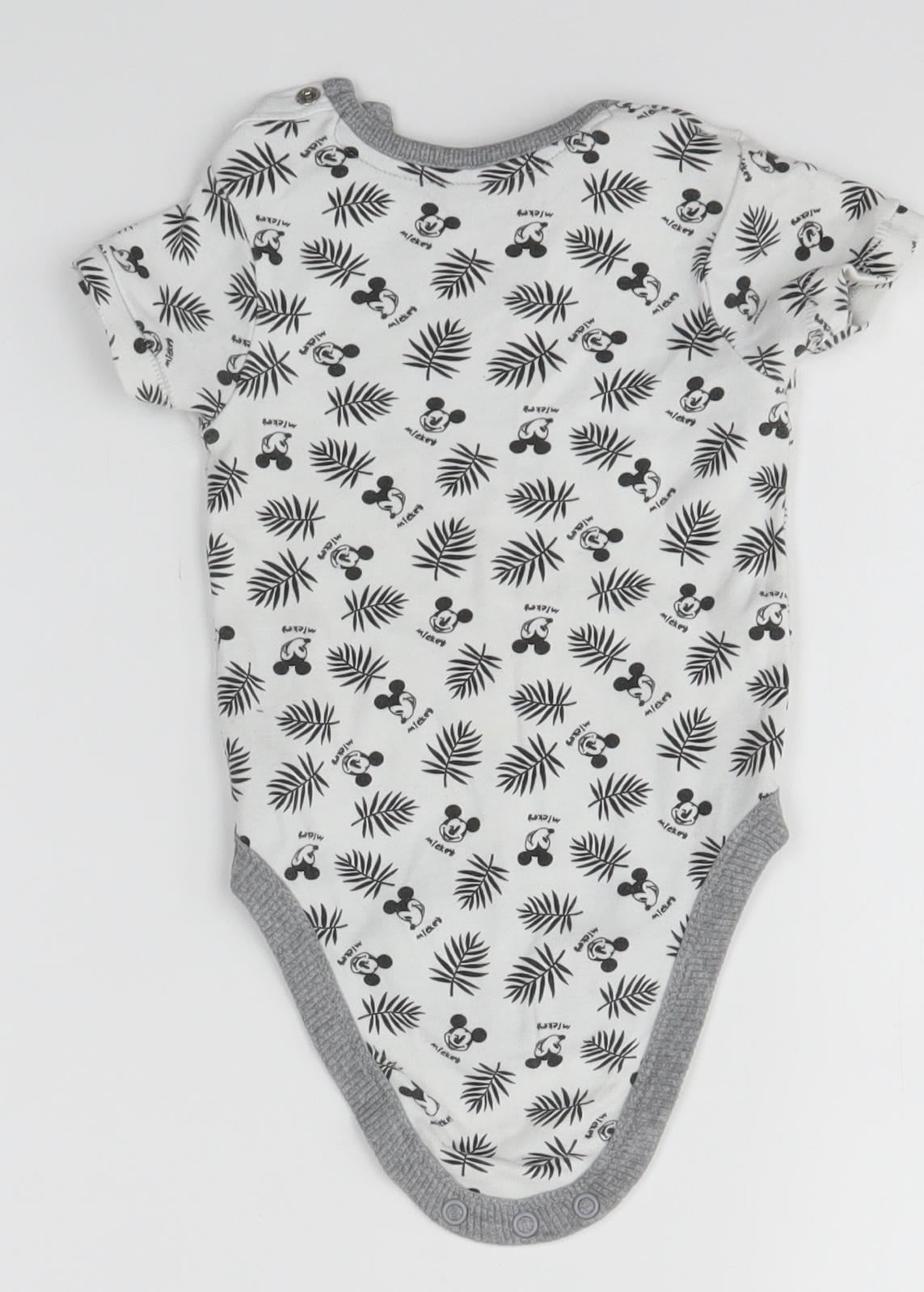 George Baby White   Babygrow One-Piece Size 6-9 Months