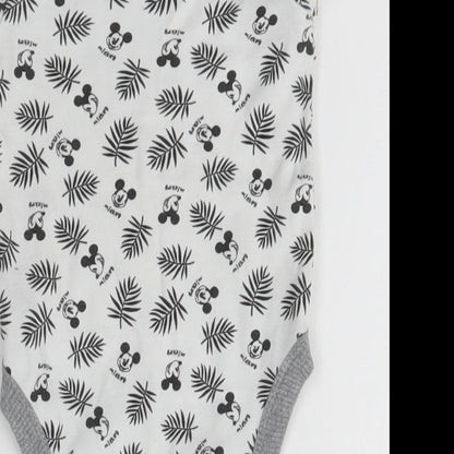 George Baby White   Babygrow One-Piece Size 6-9 Months