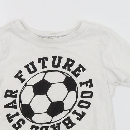 Close-up detail of H&M boys’ white basic t-shirt, size 3-4, years