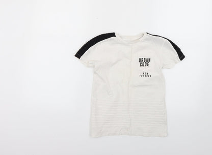 Additional front view of Pep&Co boys’ white basic t-shirt, size 7-8, years