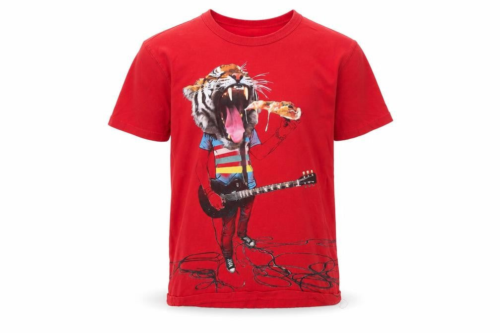 Front view of Preworn boys’ red basic t-shirt, size M