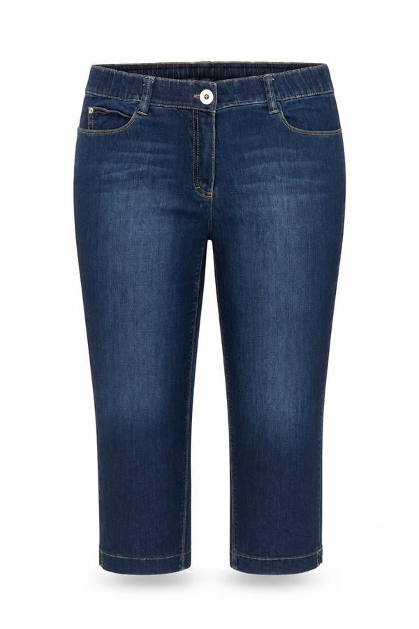 Front view of Samoon women’s blue denim capri jeans, size UK 32, in, 25-inch leg
