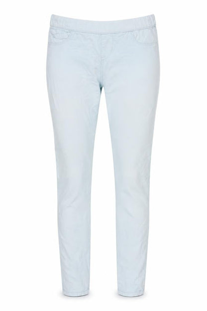 Front view of Primark women’s blue denim jegging jeans, size UK 8, 27-inch leg