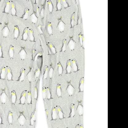 Close-up detail of Tu girls’ grey solid capri pyjama pants, size 8-9, years