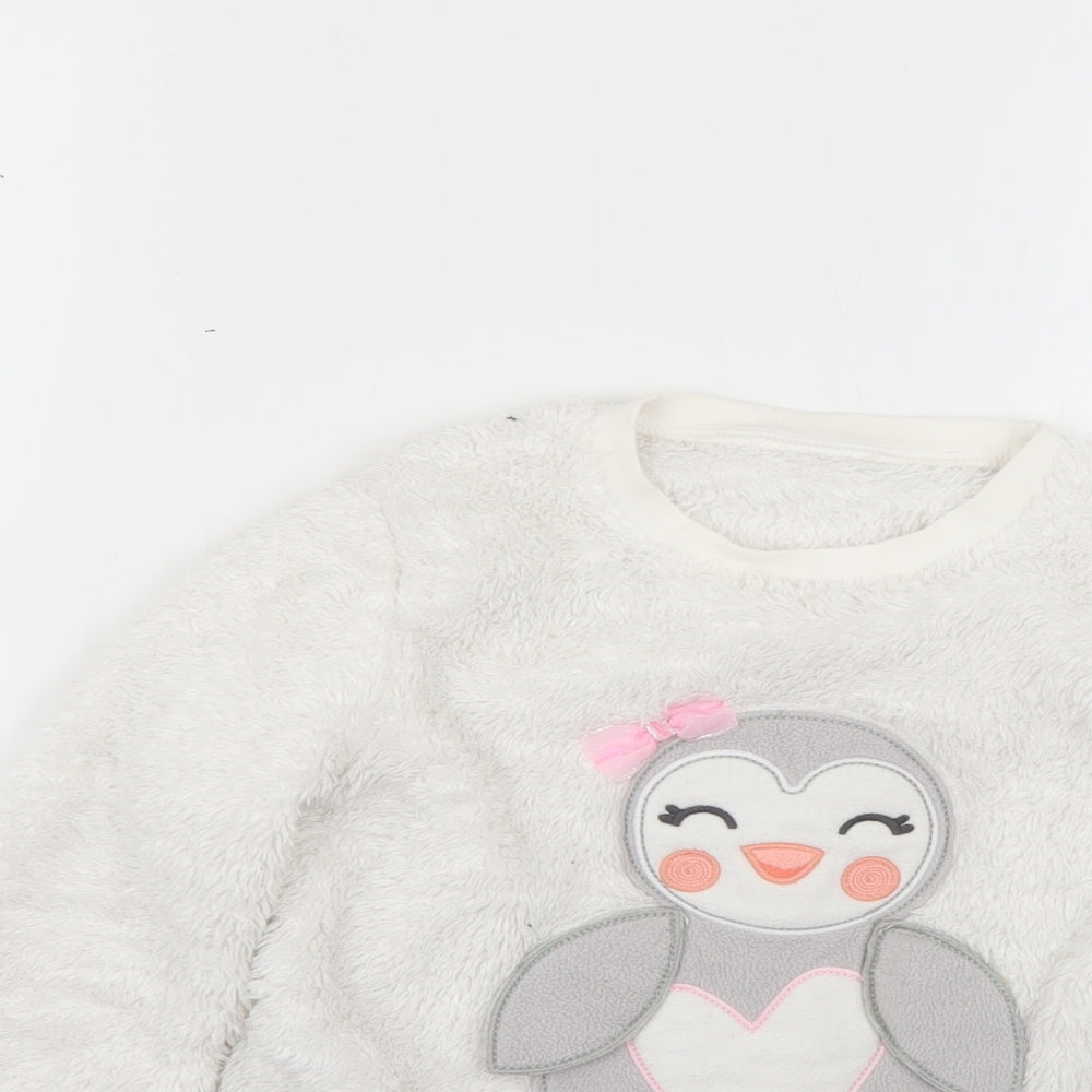 Close-up detail of gorge girls’ white solid top pyjama top, size 6-7, years