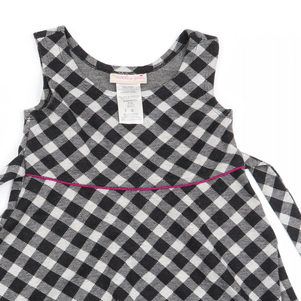 Ashley Annn Girls Black Check  Fit & Flare  Size 6 Years