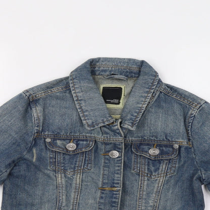 Close-up detail of 17&Co women’s blue denim jacket, size S