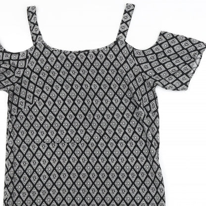 Papaya Womens Black Argyle/Diamond  A-Line  Size 8