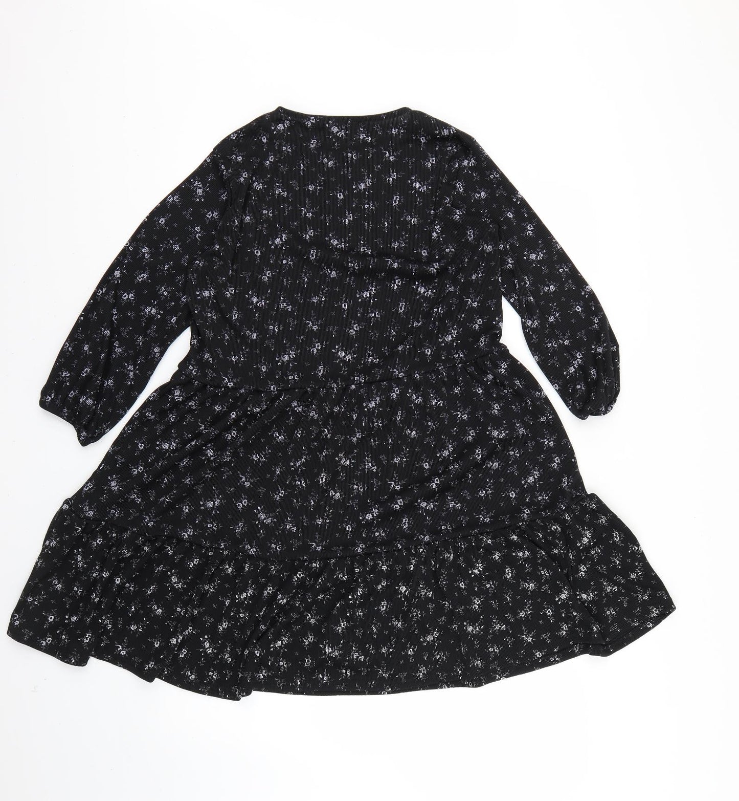 Boohoo Womens Black Floral  Fit & Flare  Size 6