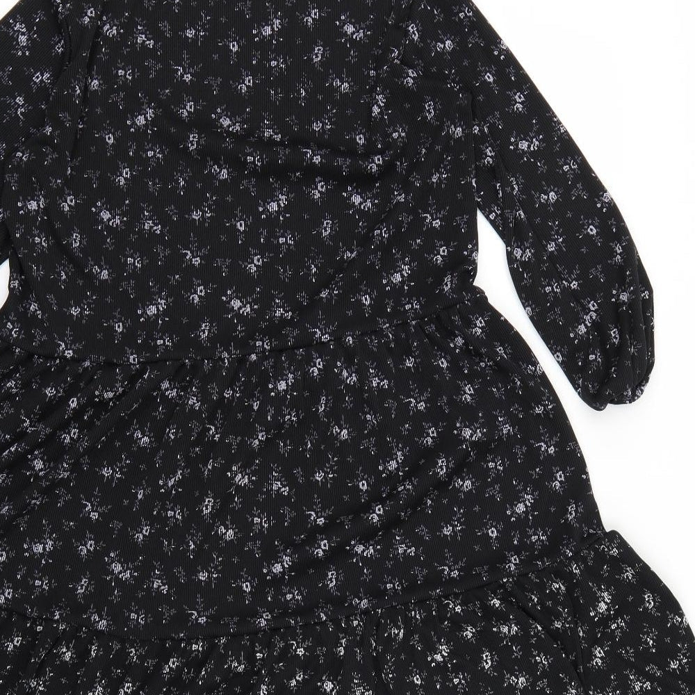 Boohoo Womens Black Floral  Fit & Flare  Size 6