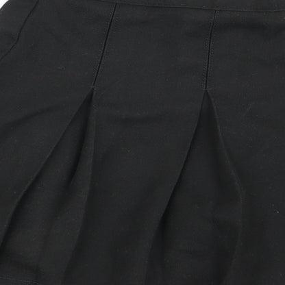 Preworn Girls Black   Pleated Skirt Size 3-4 Years