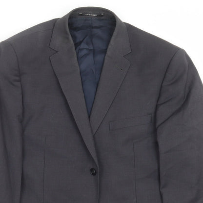 Close-up detail of vesari men’s grey jacket suit jacket, size 42