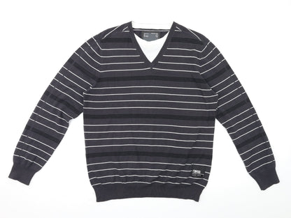 Additional front view of premium label men’s grey striped jumper, size L
