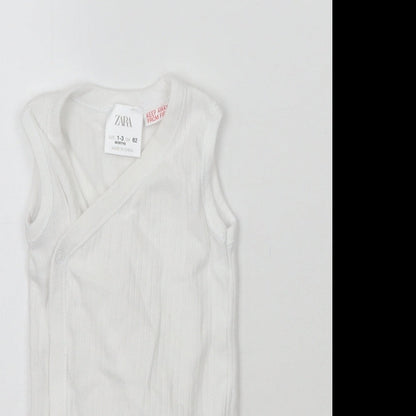 Zara Baby White   Babygrow One-Piece Size 0-3 Months