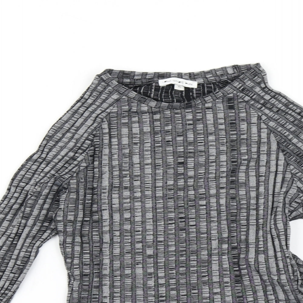 Light Before darl Womens Grey   Basic T-Shirt Size XS