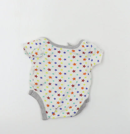 Preworn  Boys White   Babygrow One-Piece Size 0-3 Months
