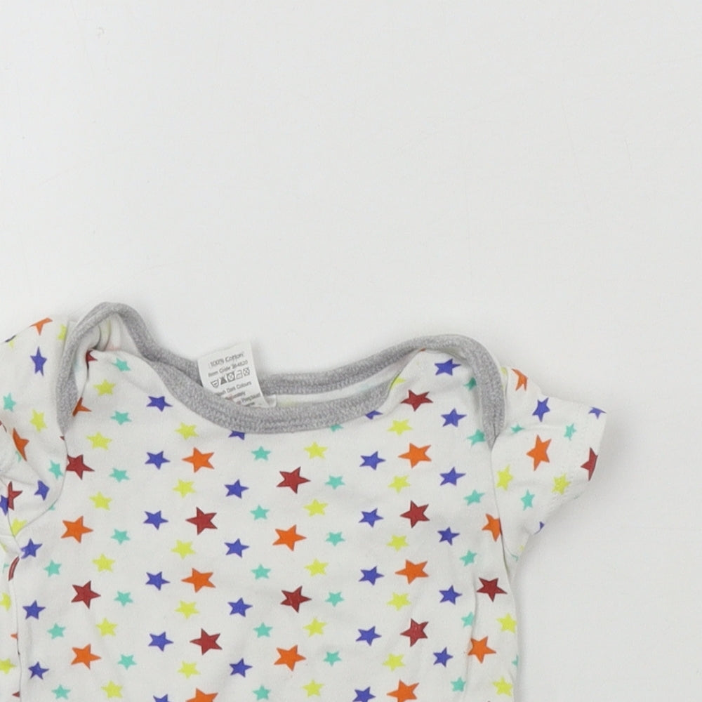 Preworn  Boys White   Babygrow One-Piece Size 0-3 Months