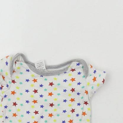 Preworn  Boys White   Babygrow One-Piece Size 0-3 Months