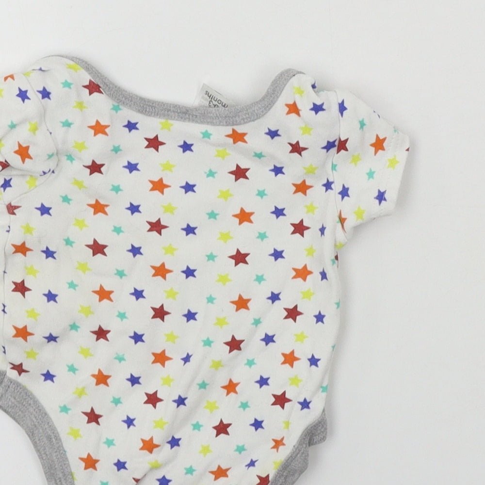 Preworn  Boys White   Babygrow One-Piece Size 0-3 Months